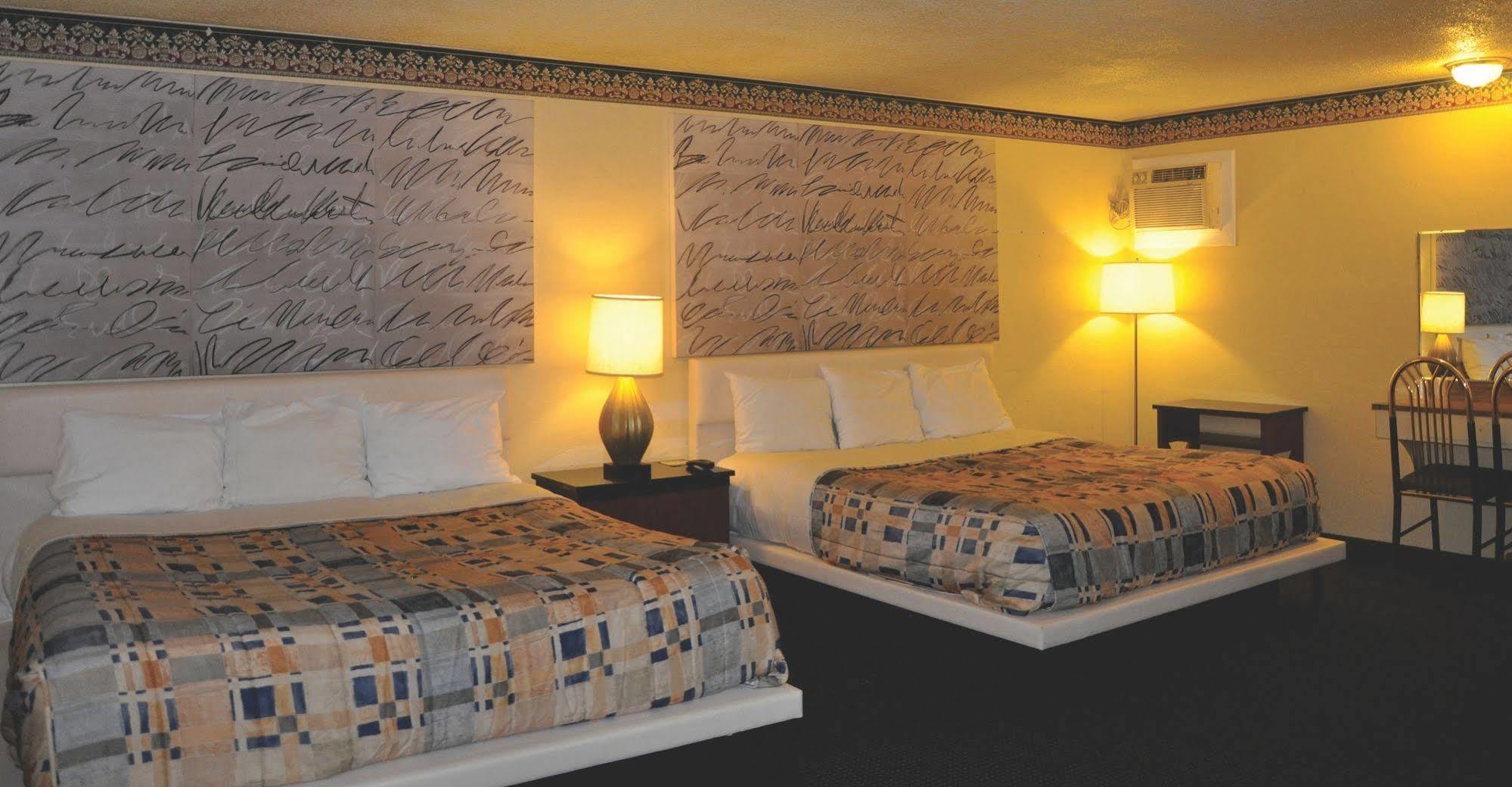 Travelers Inn Manteca Esterno foto